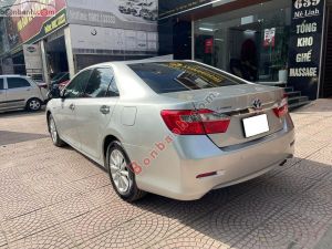 Xe Toyota Camry 2.0E 2014