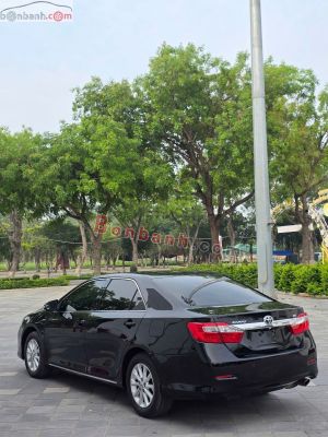 Xe Toyota Camry 2.0E 2014