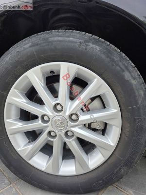 Xe Toyota Camry 2.0E 2014