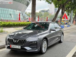 Xe VinFast Lux A 2.0 Plus 2.0 AT 2021