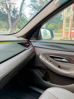Xe VinFast Lux A 2.0 Plus 2.0 AT 2021