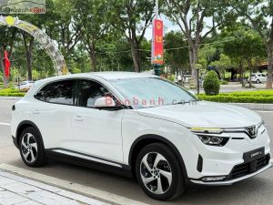 Xe VinFast VF8 Eco AWD 2023