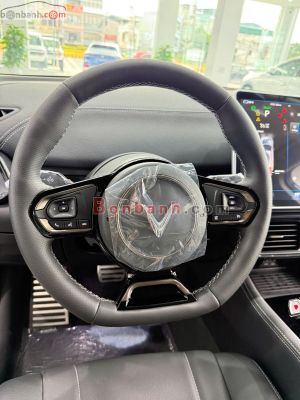 Xe VinFast VF8 S 2024