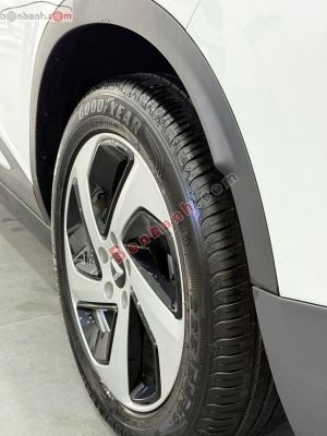 Xe VinFast VF8 S 2024