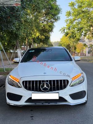 Xe Mercedes Benz C300 AMG 2017
