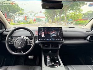 Xe VinFast VF8 Eco AWD 2023