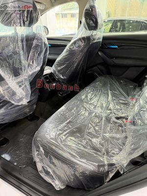 Xe VinFast VF8 S 2024