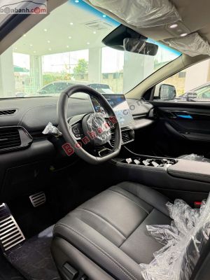 Xe VinFast VF8 S 2024