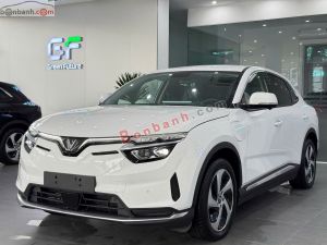 Xe VinFast VF8 S 2024