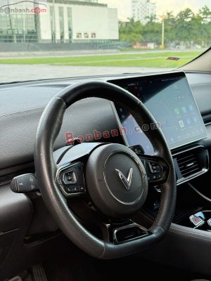 Xe VinFast VF8 Eco AWD 2023