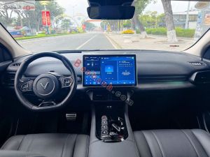 Xe VinFast VF8 Eco AWD 2023