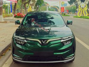 Xe VinFast VF8 Eco AWD 2023