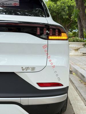 Xe VinFast VF8 Eco AWD 2023