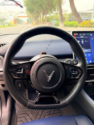 Xe VinFast VF8 Plus AWD 2023