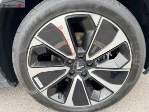 Xe VinFast VF8 Eco AWD 2023