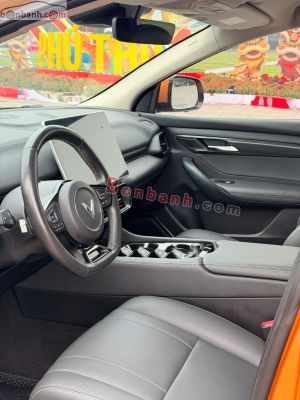 Xe VinFast VF8 Eco AWD 2022