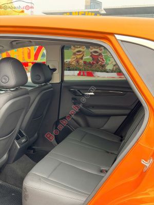 Xe VinFast VF8 Eco AWD 2022