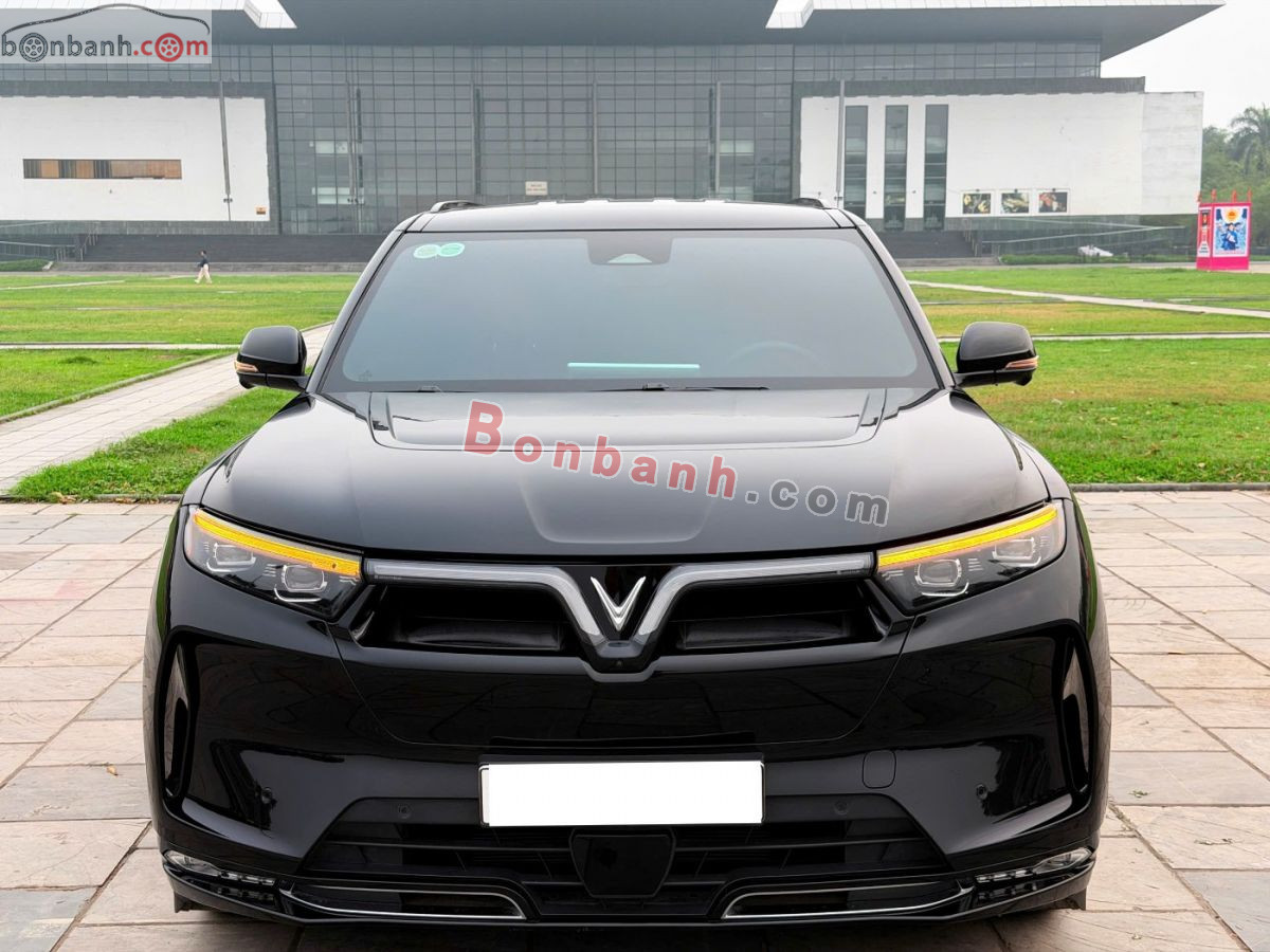 VinFast VF9 Plus 7S 2024