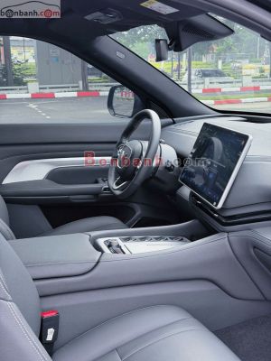 Xe VinFast VF9 Eco 2024