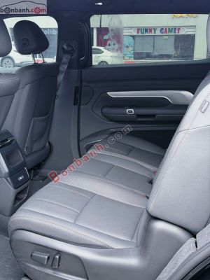 Xe VinFast VF9 Eco 2024