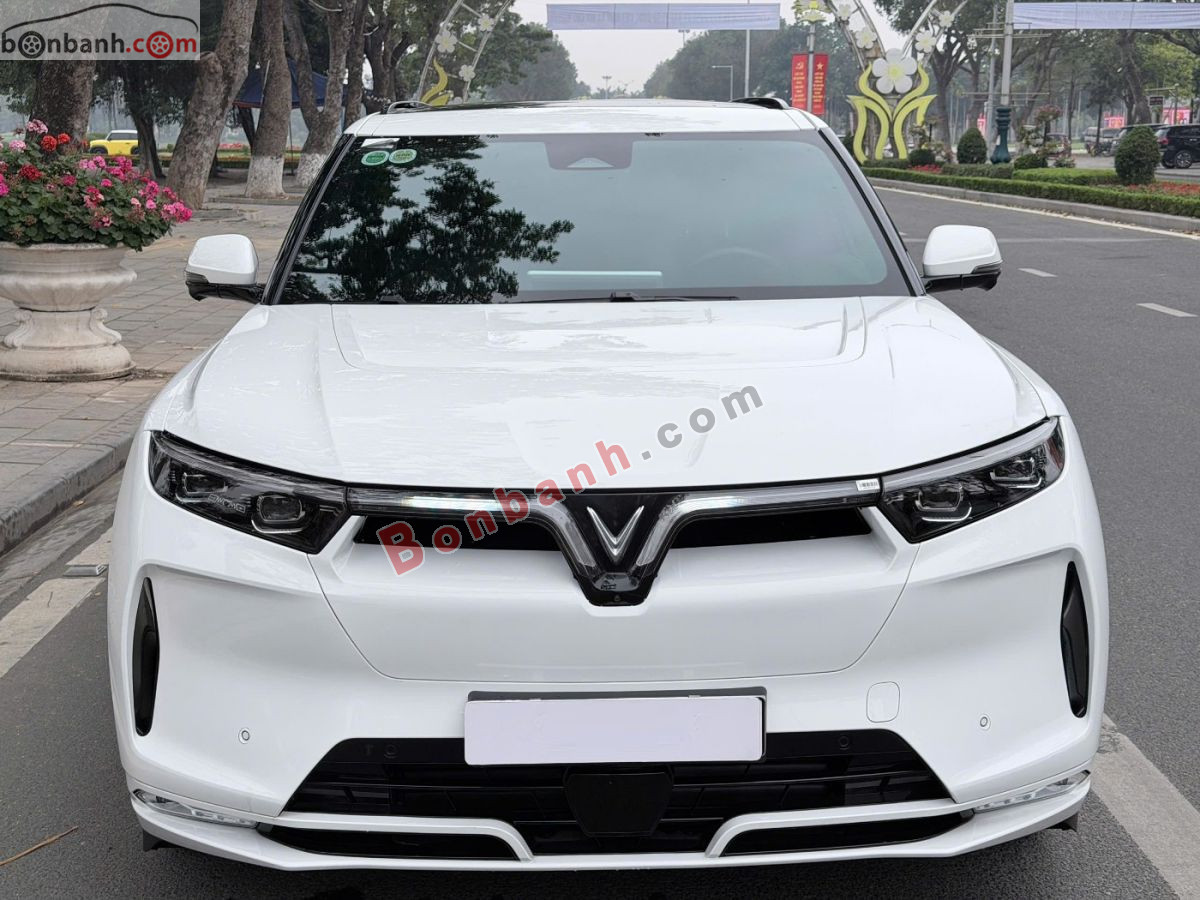 VinFast VF9 Plus 6S 2023