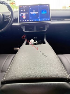 Xe VinFast VF8 Eco AWD 2023