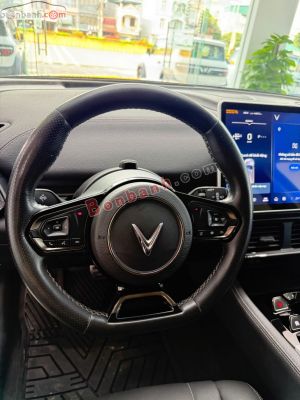 Xe VinFast VF8 Eco AWD 2023