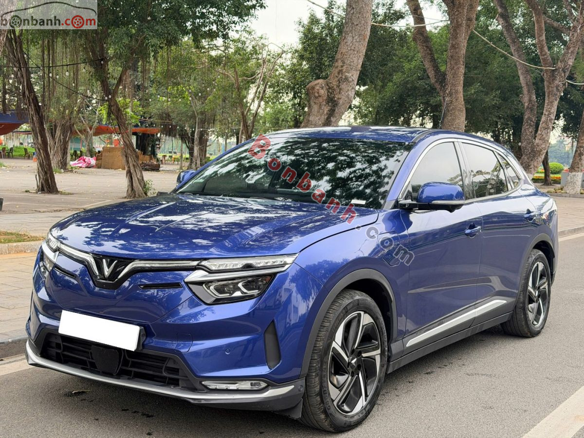 VinFast VF8 Eco AWD