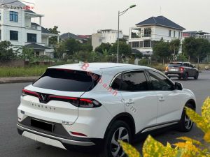 Xe VinFast VF8 Eco AWD 2022