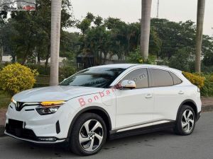 Xe VinFast VF8 Eco AWD 2022