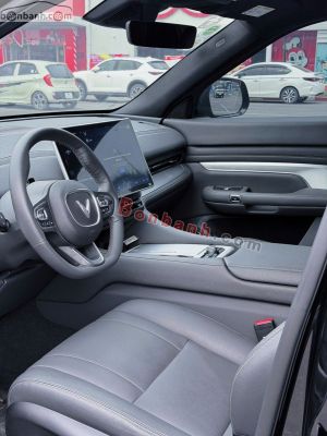 Xe VinFast VF9 Eco 2024