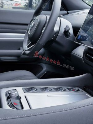 Xe VinFast VF9 Eco 2024