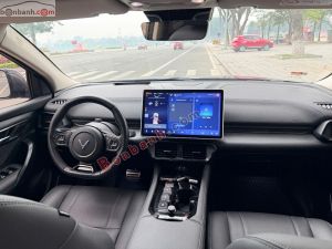 Xe VinFast VF8 Eco AWD 2024