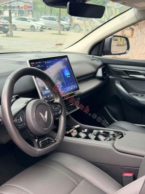 Xe VinFast VF8 Eco AWD 2024