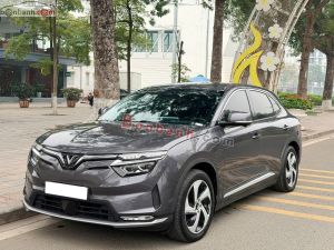 Xe VinFast VF8 Eco AWD 2024