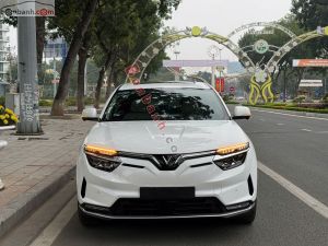 Xe VinFast VF8 Plus AWD 2024