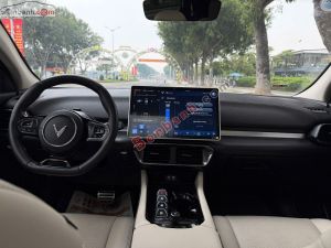 Xe VinFast VF8 Plus AWD 2024