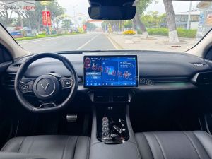 Xe VinFast VF8 Eco AWD 2023