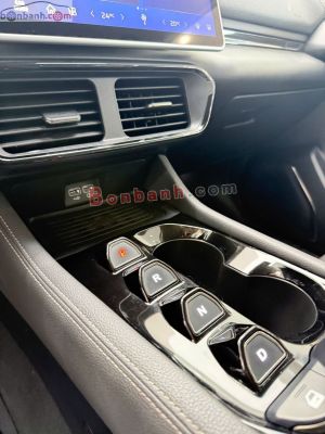 Xe VinFast VF8 Eco AWD 2024