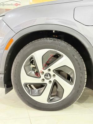 Xe VinFast VF8 Eco AWD 2024